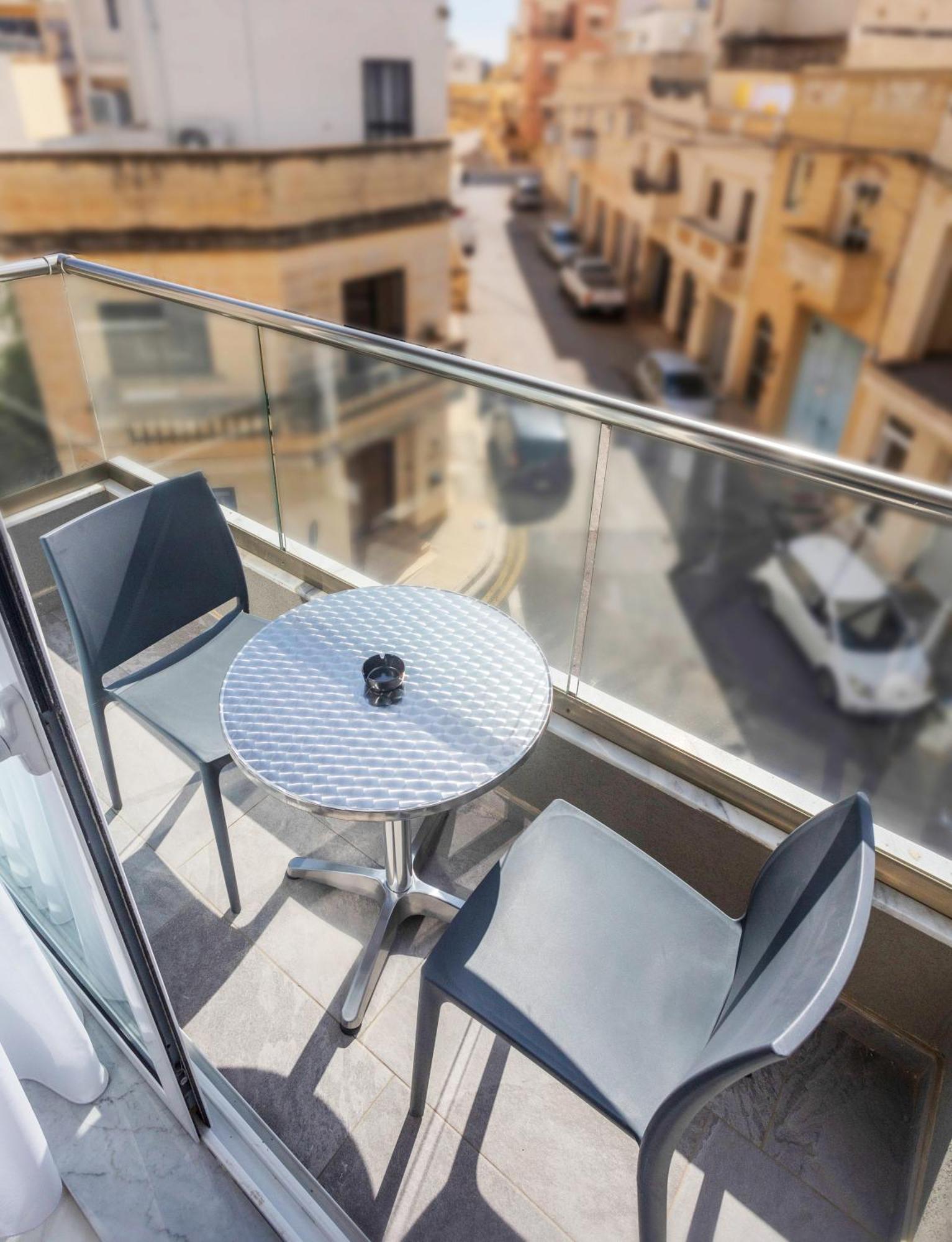 The Osiris Bed and Breakfast Marsaxlokk Buitenkant foto
